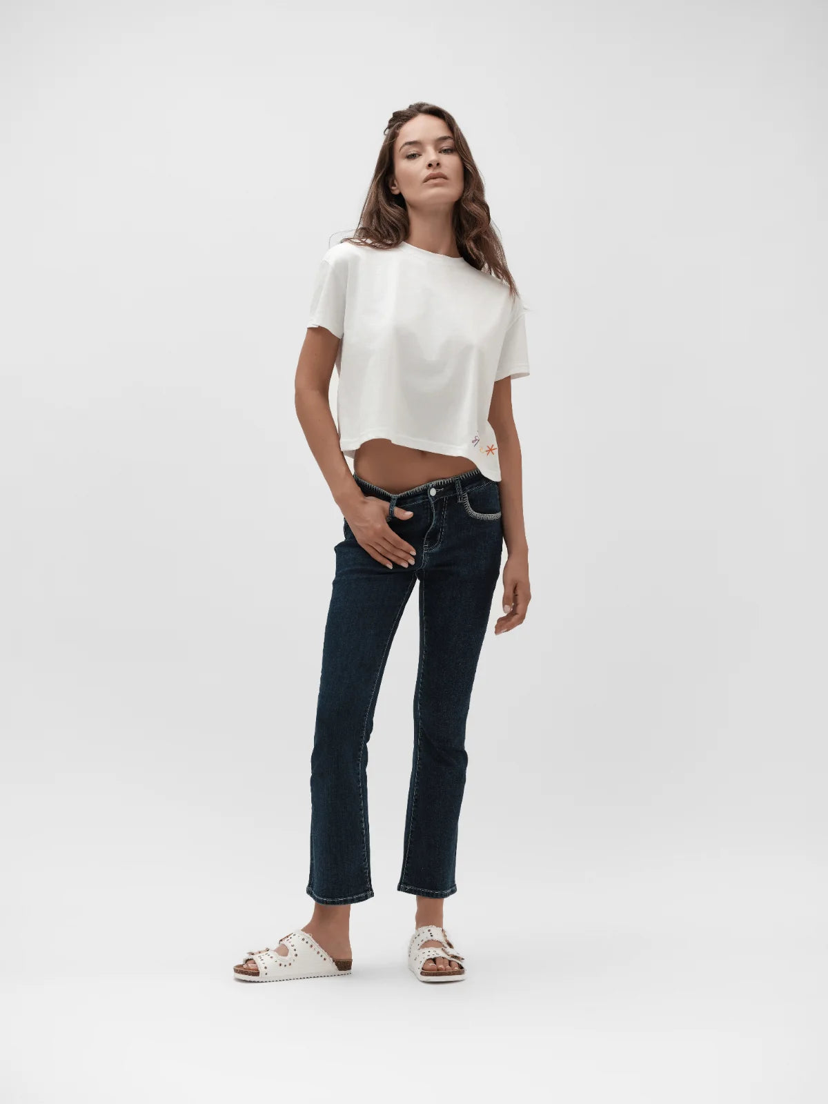 TOP RICAMO MULTICOLOR WHITE WISE