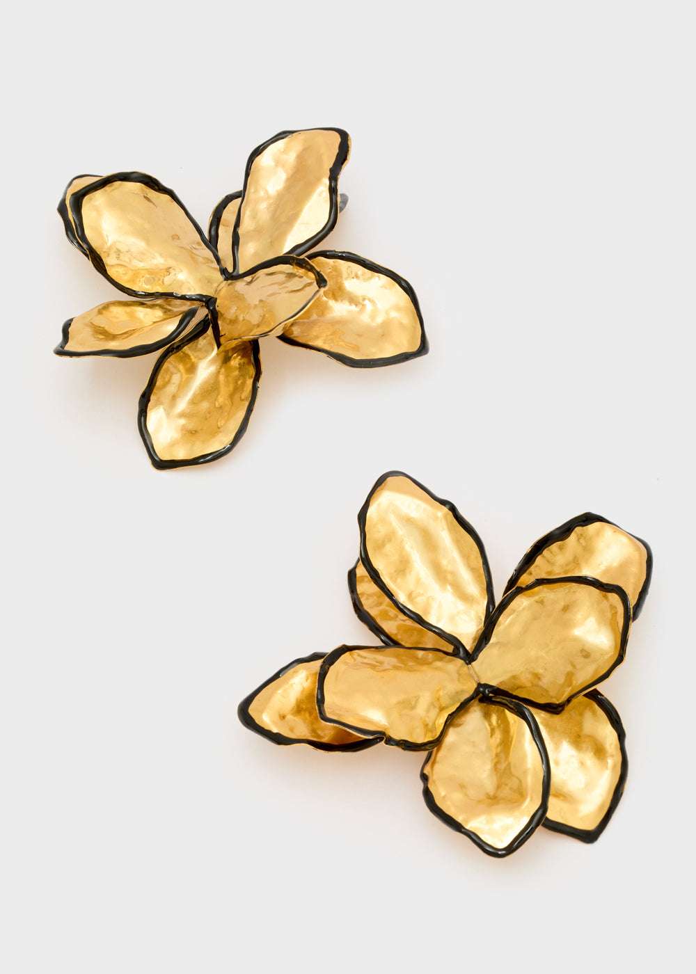 ORECCHINI FIORE OVER CON SMALTO ORO\NERO NALÍ