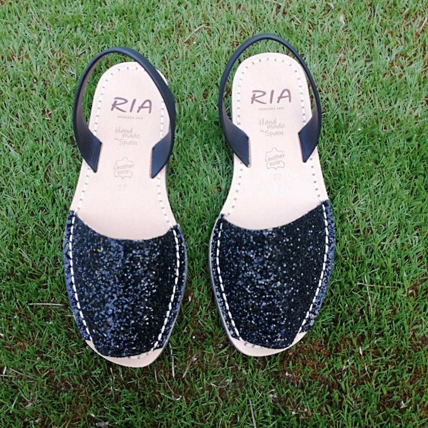 MINORKINA GLITTER NERO RIA