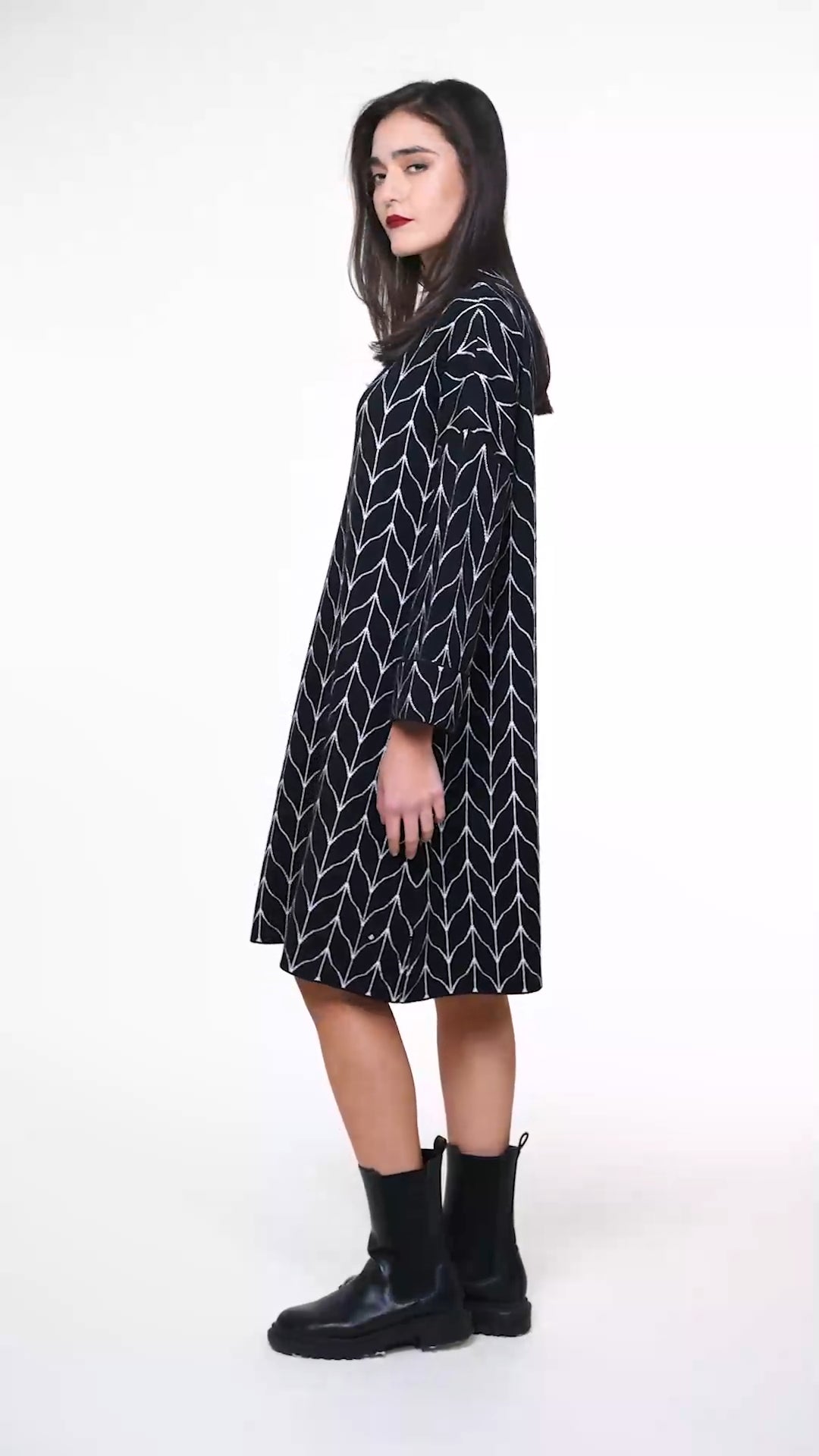 ABITO IN MAGLIA LAVORAZIONE JACQUARD WHITE WISE WW19148