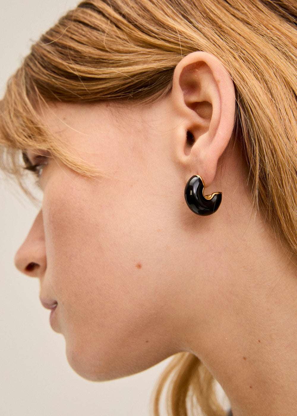 ORECCHINI SARA CERCHI ACC. INOS. NERO NALÍ