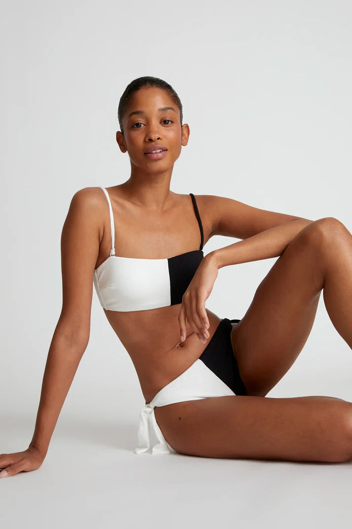 TOP BIKINI BICOLORE NERO COMPANIA FANTASTICA