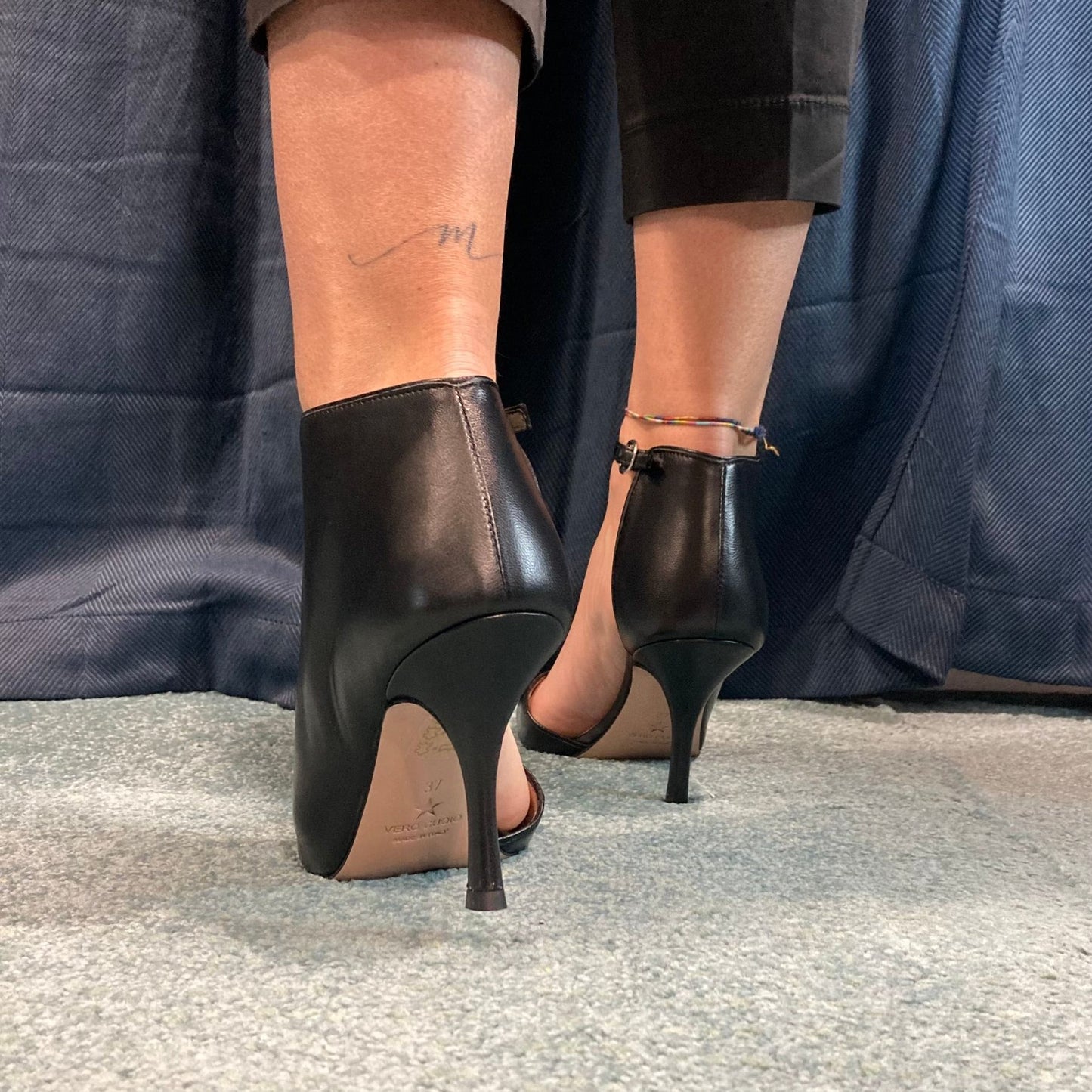 SANDALO SPUNTATO NERO MARC ELLIS