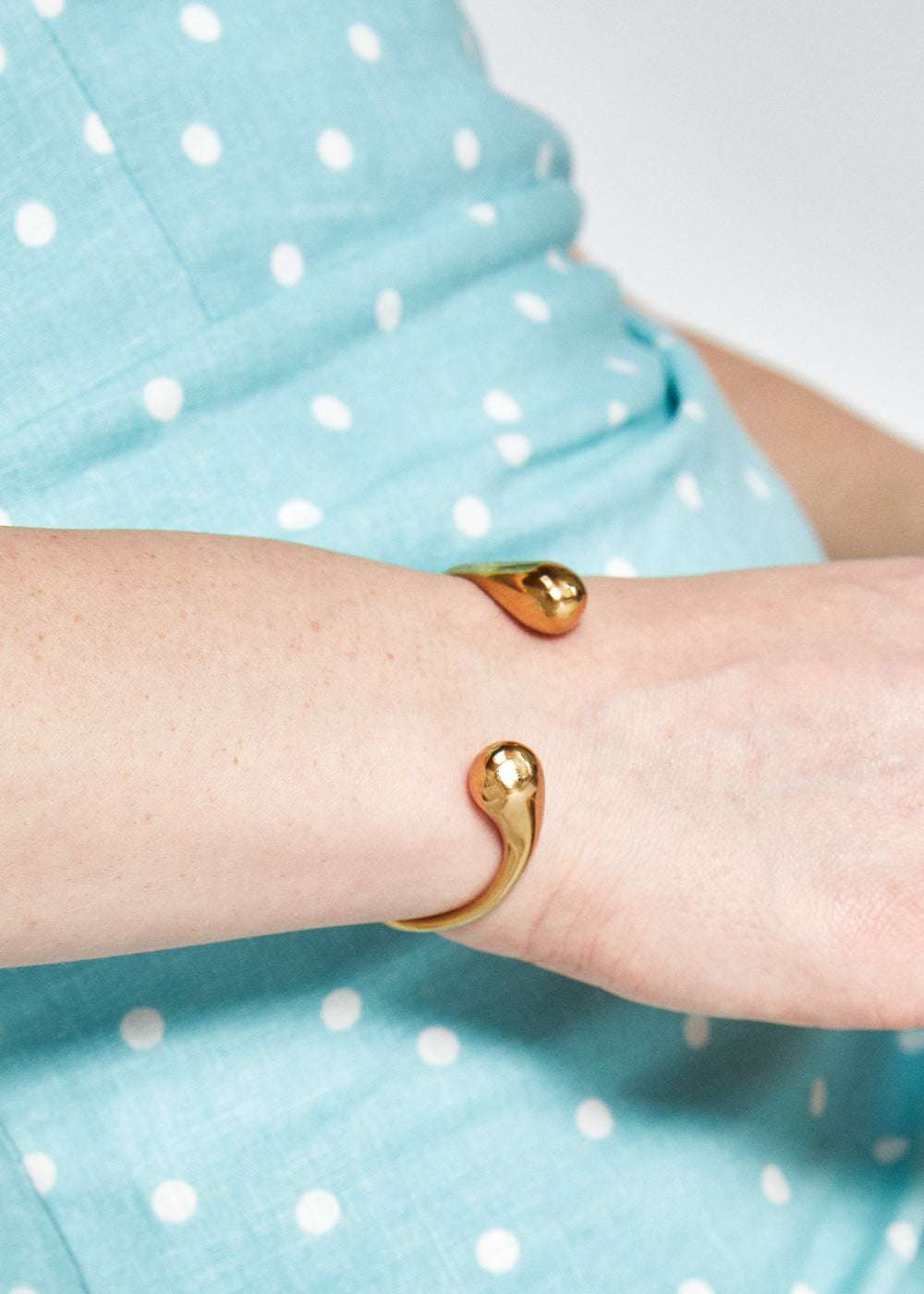 BRACCIALE ALEXA RIGIDO ORO NALÌ