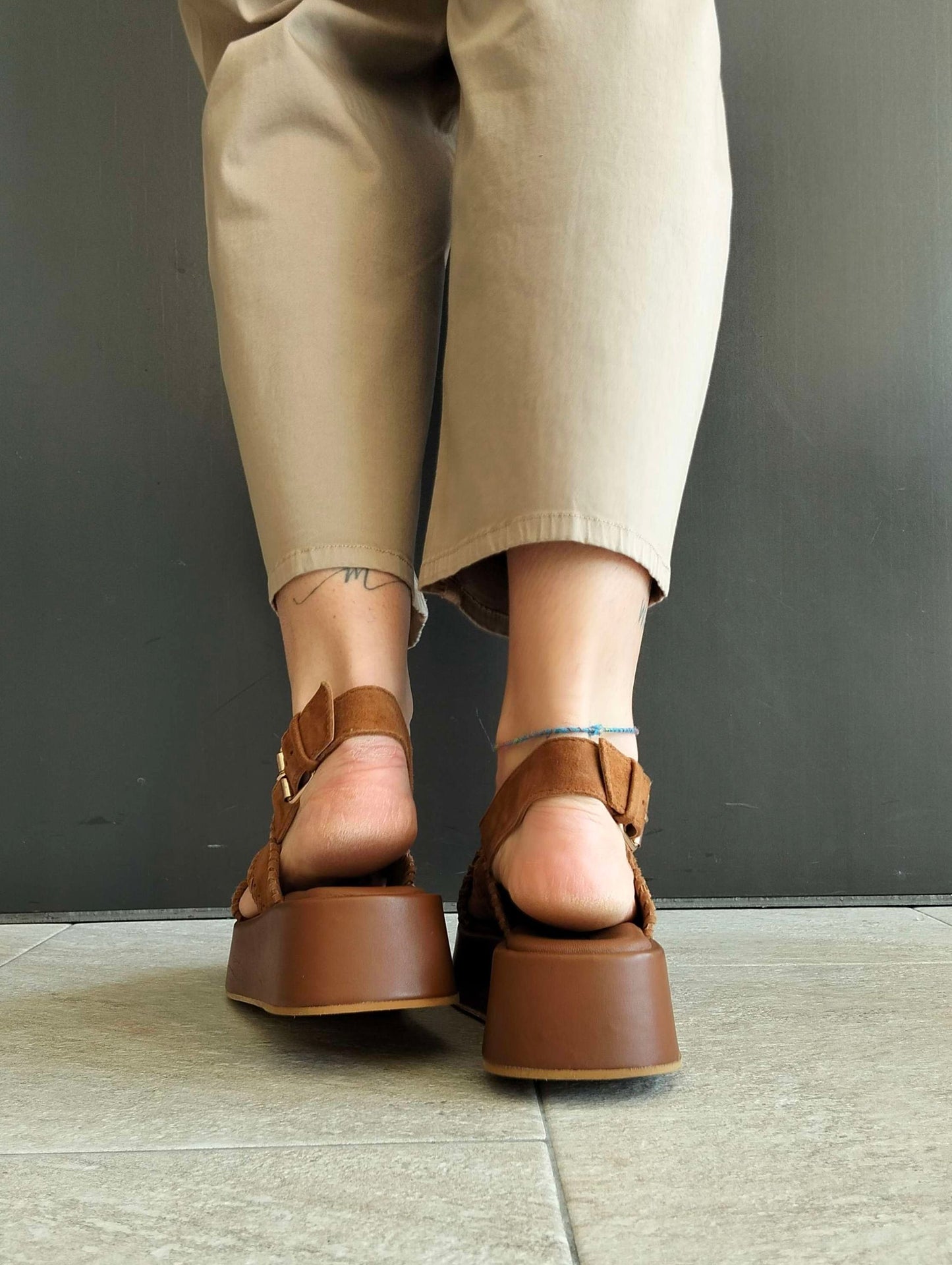 SANDALO INCROCIO SUEDE JANET & JANET