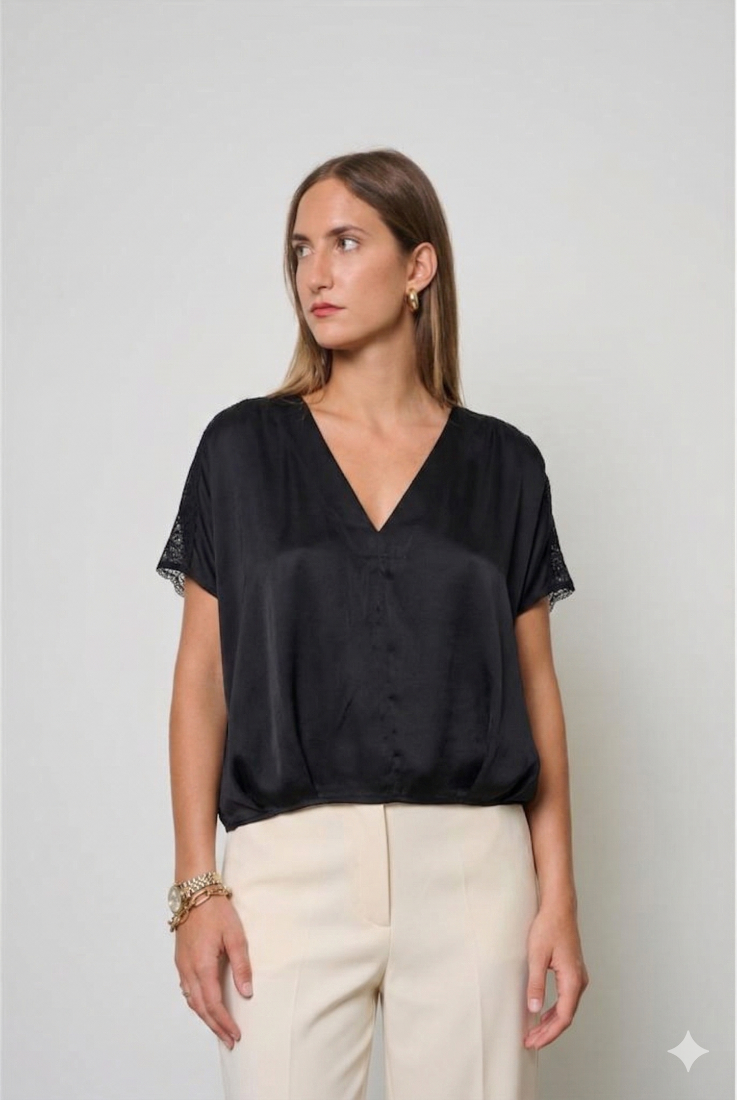 BLUSA DI RASO CON INSERTI DI PIZZO NERO KAOS