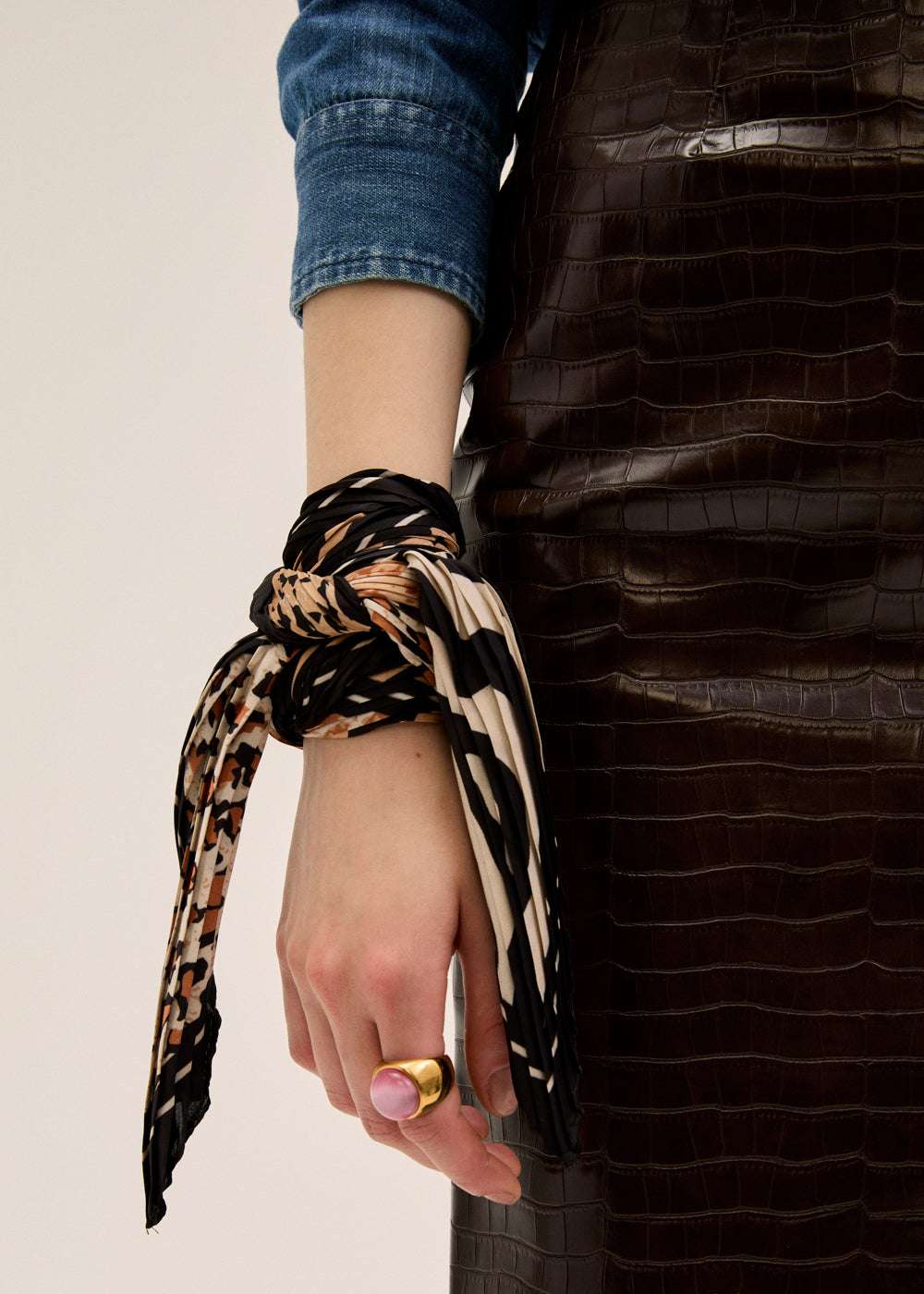 FOULARD ANIMALIER MIX PLISSE NERO NALÍ