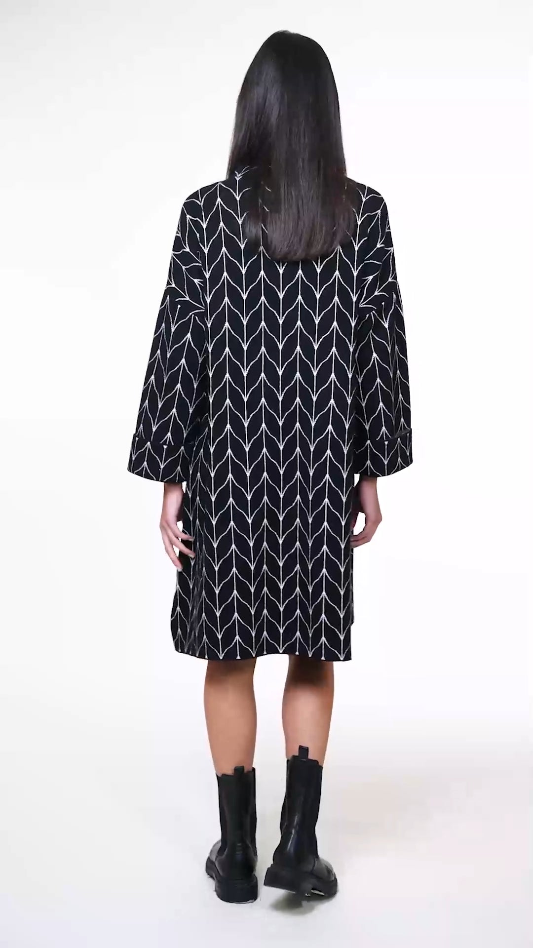 ABITO IN MAGLIA LAVORAZIONE JACQUARD WHITE WISE WW19148