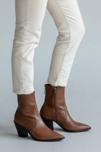 Stivaletto Texno Cuoio T.70 JULIE DEE