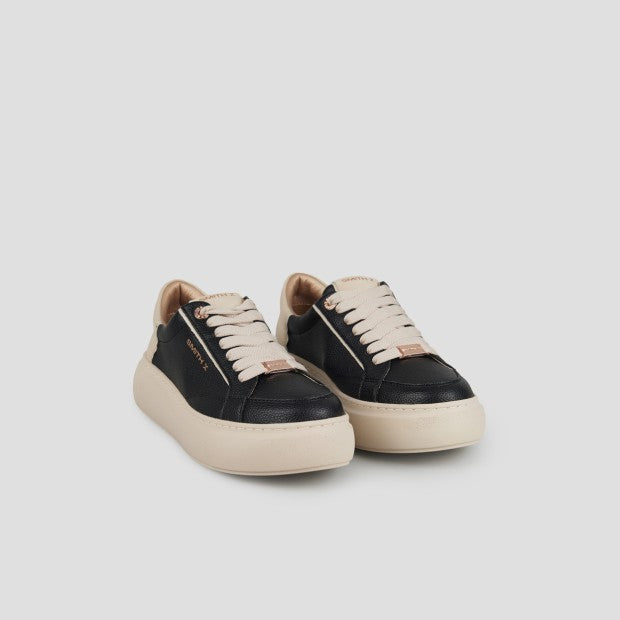 PEARL WOMAN BLACK BEIGE SMITH X