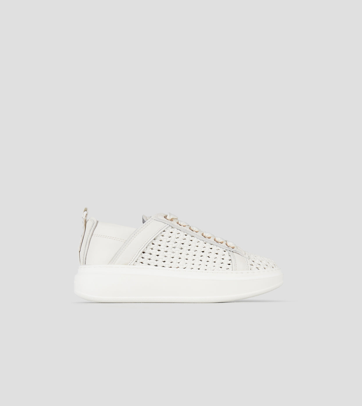 WEMBLEY  WOMAN TOTAL WHITE ALEXANDER SMITH