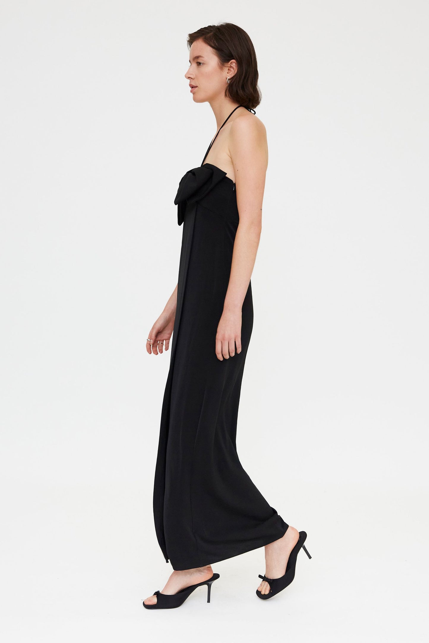 ABITO LUNGO NERO CON DETTAGLIO FIOCCO COMPANIA FANTASTICA