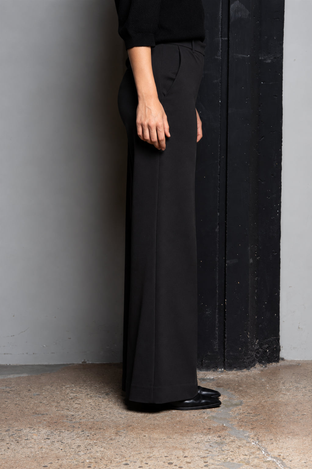 PANTALONI WIDE LEG IN PUNTO MILANO NERO KAOS JEANS