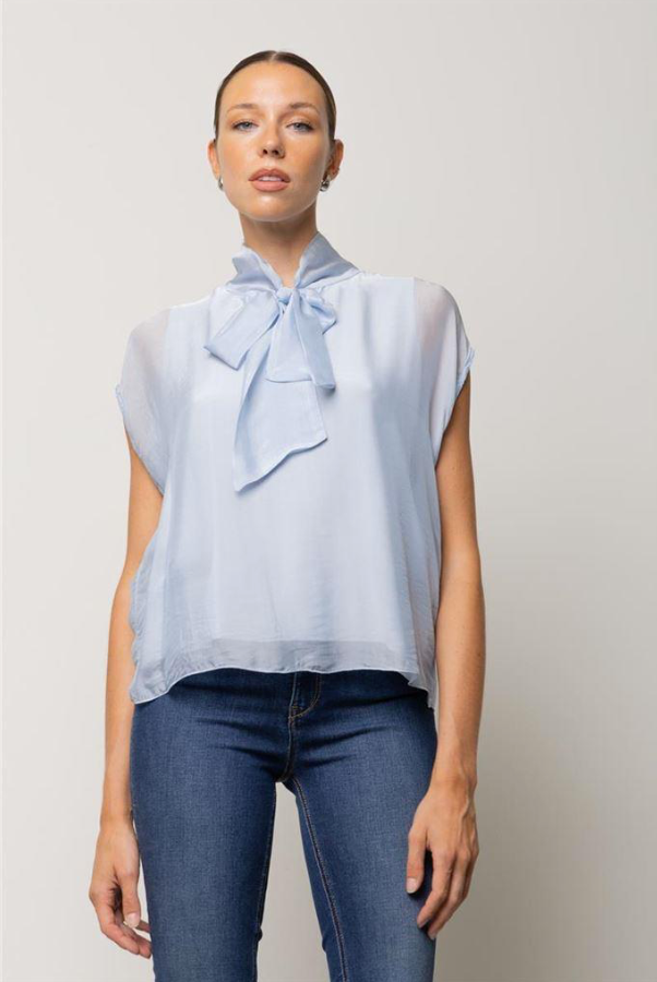 Blusa Smanicata con Fiocco – Kaos Jeans