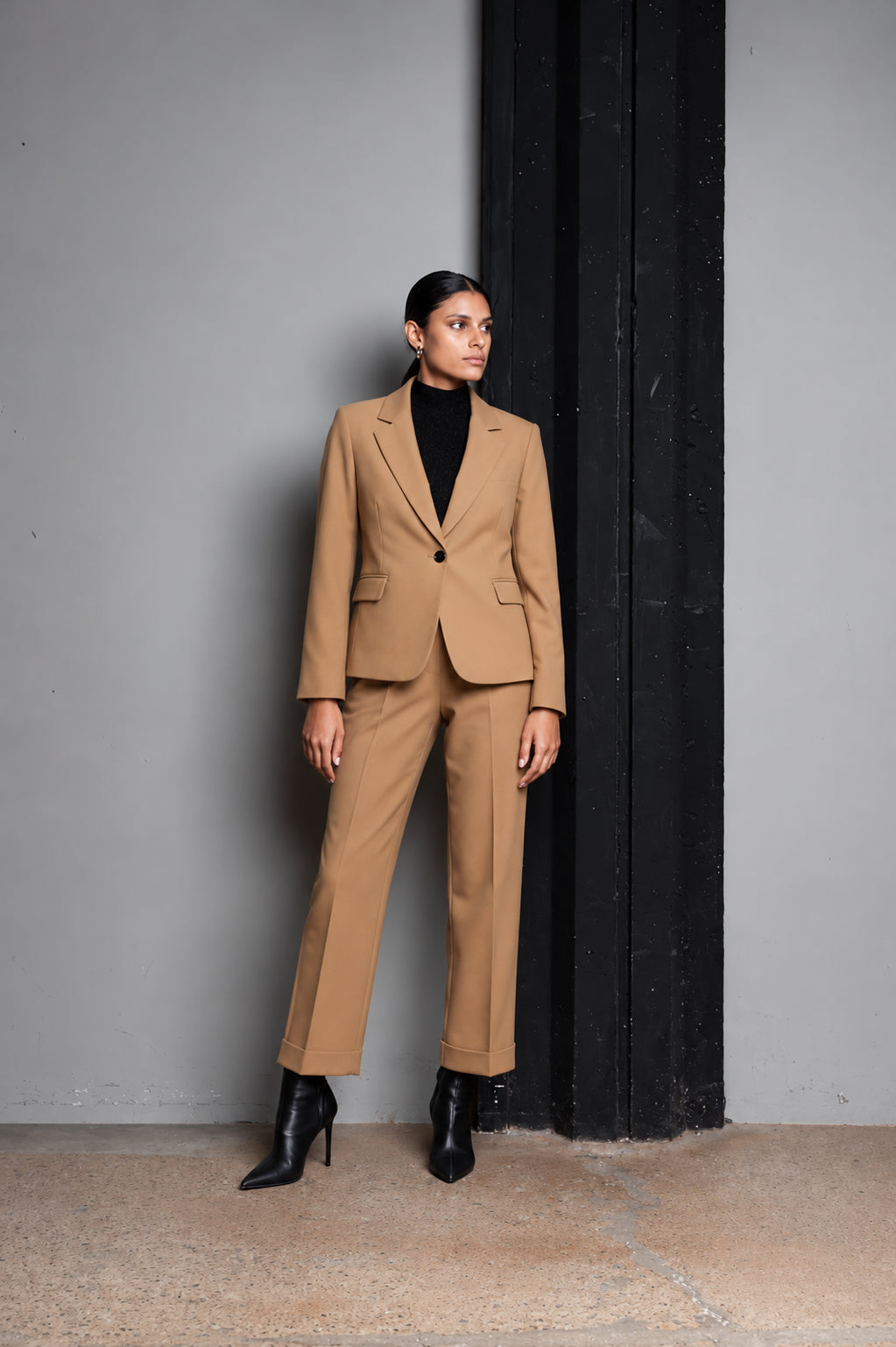 BLAZER MONOPETTO SFIANCATA A UN BOTTONE CORTECCIA KAOS JEANS