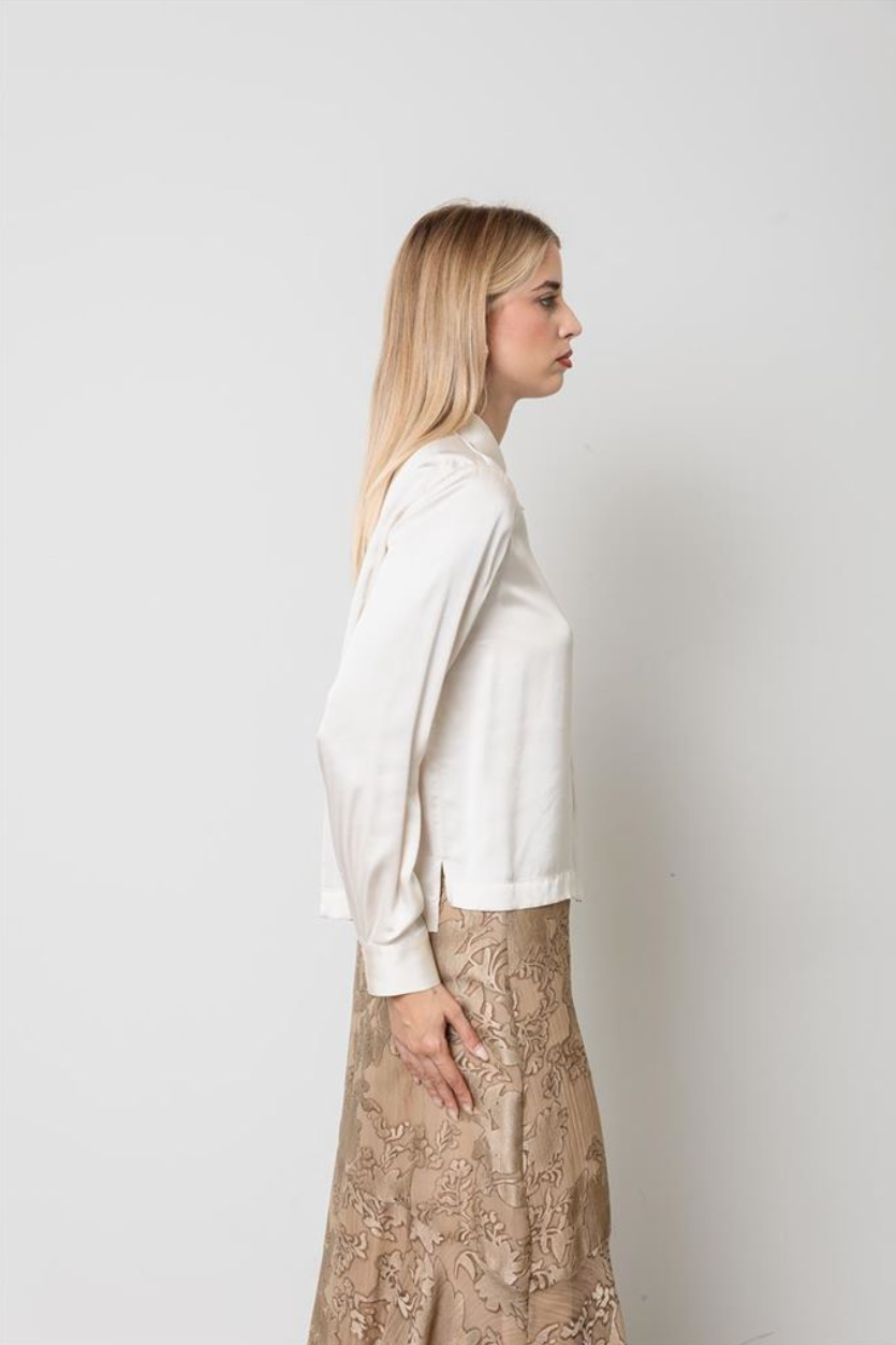 CAMICIA LONG BACK CON SPACCHI DI RASO BURRO KAOS