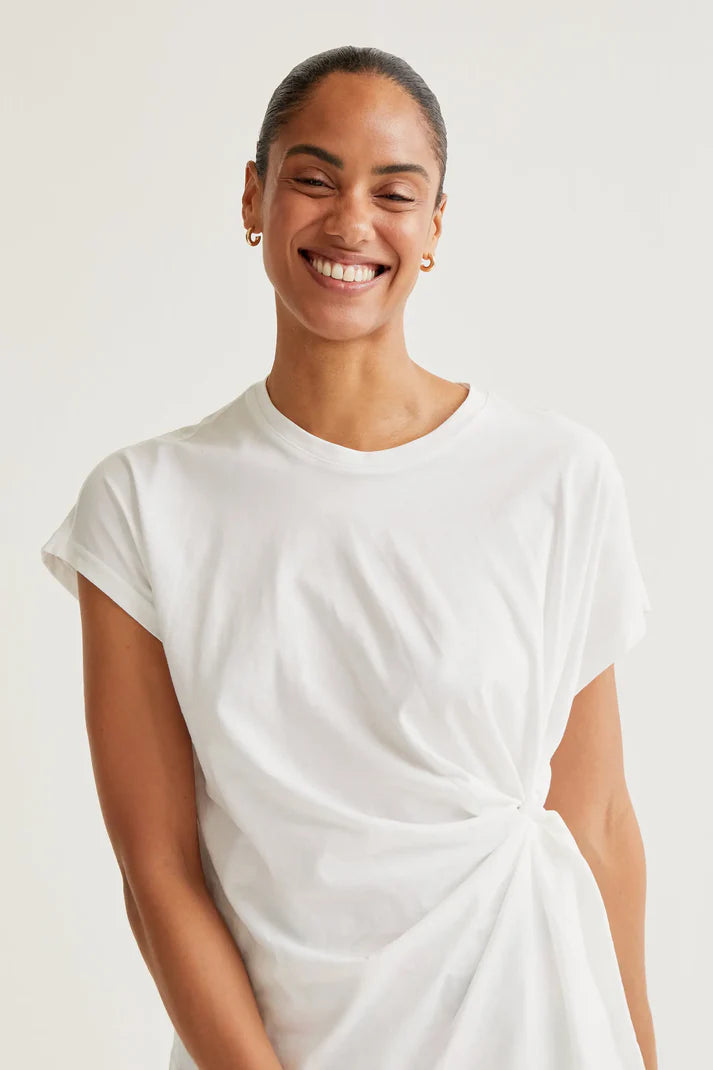 T-SHIRT BIANCA CON NODO LATERALE COMPANIA FANTASTICA