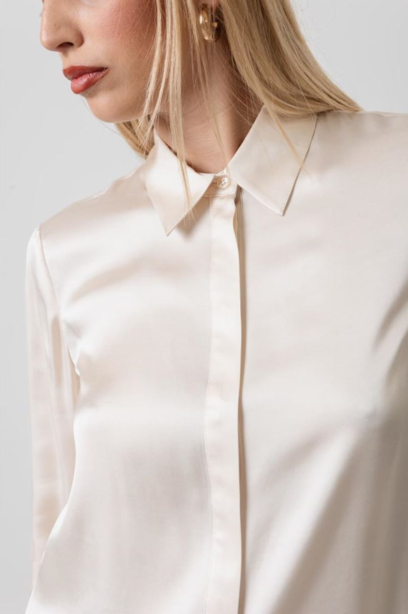 CAMICIA LONG BACK CON SPACCHI DI RASO BURRO KAOS