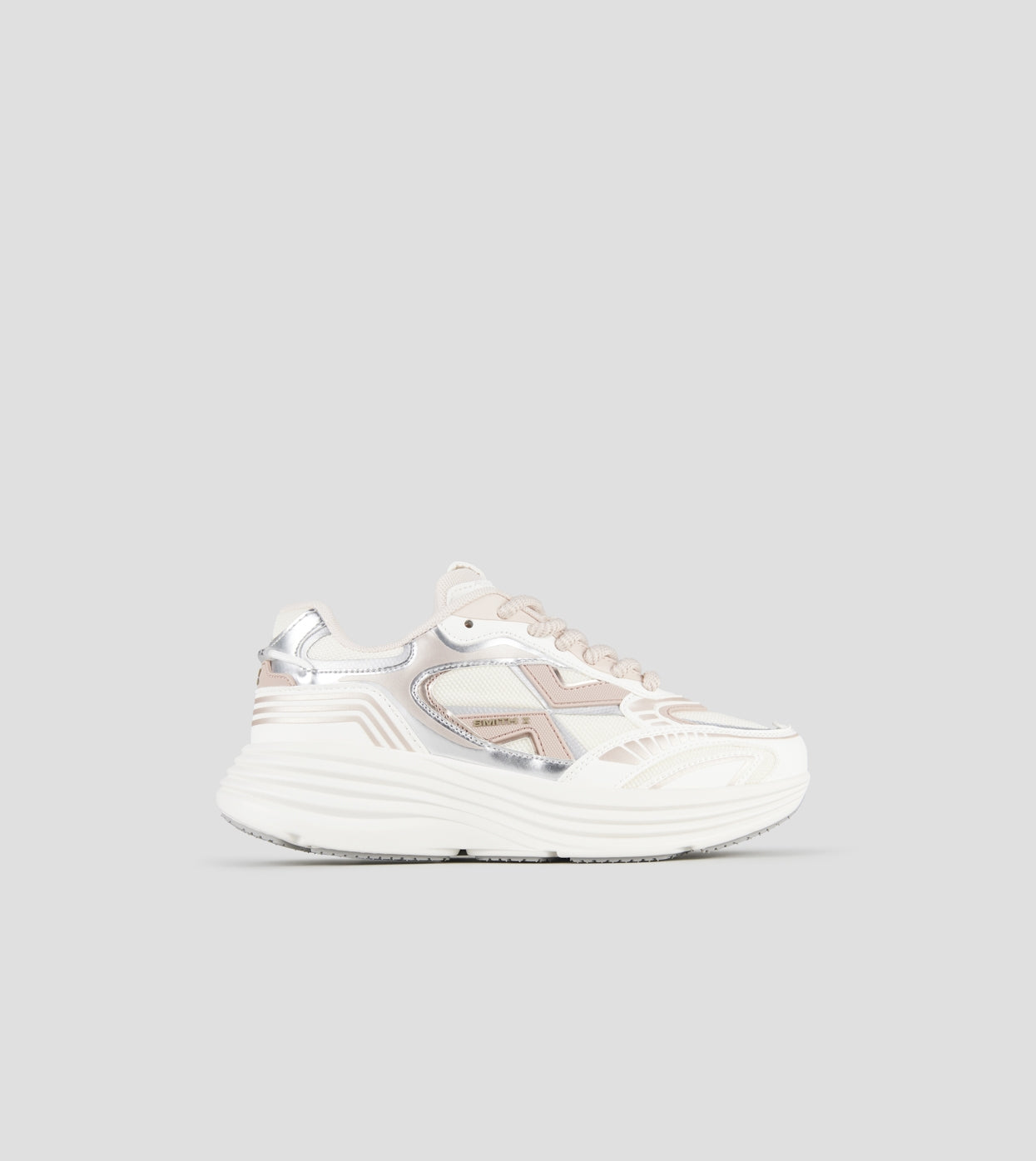 STORM WOMAN WHITE NUDE ALEXANDER SMITH