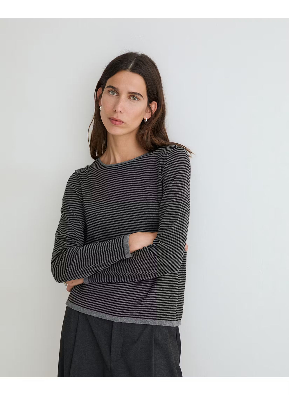 MAGLIA A RIGHE  100% COTONE ORGANICO GRIGIO E NERO 45501-233  YERSE