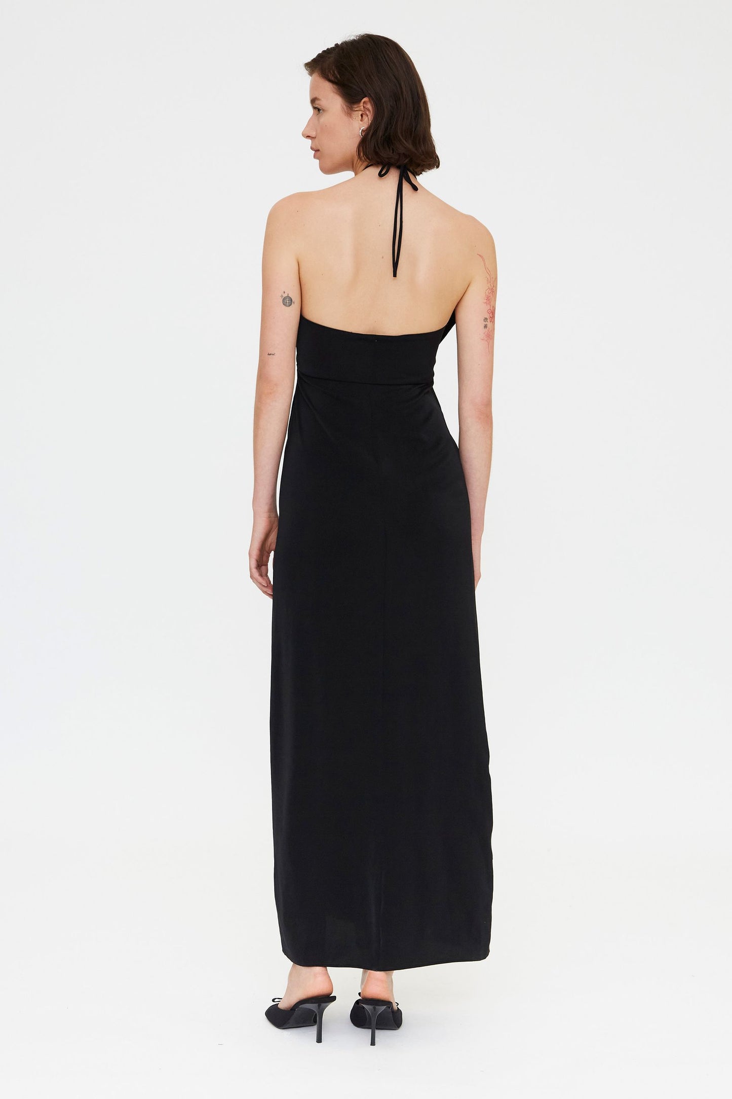 ABITO LUNGO NERO CON DETTAGLIO FIOCCO COMPANIA FANTASTICA