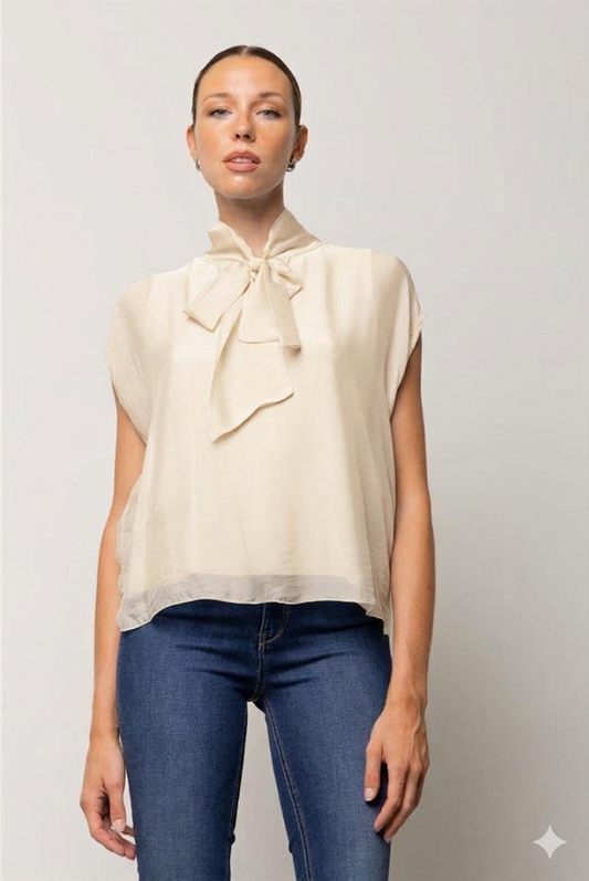Blusa Smanicata con Fiocco – Kaos Jeans