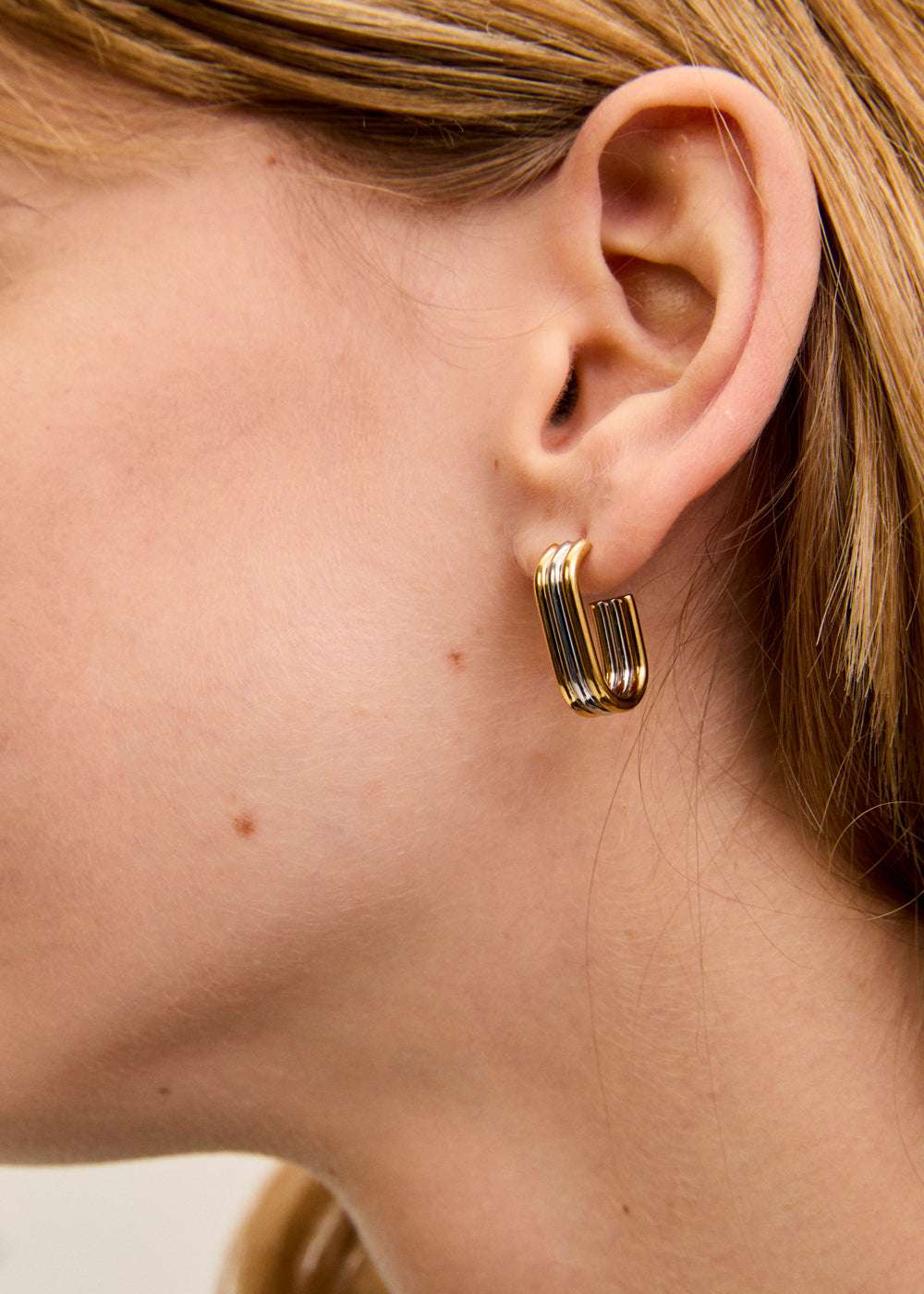 ORECCHINI OVALI APERTI ACC.INO. ORO MIX NALÍ