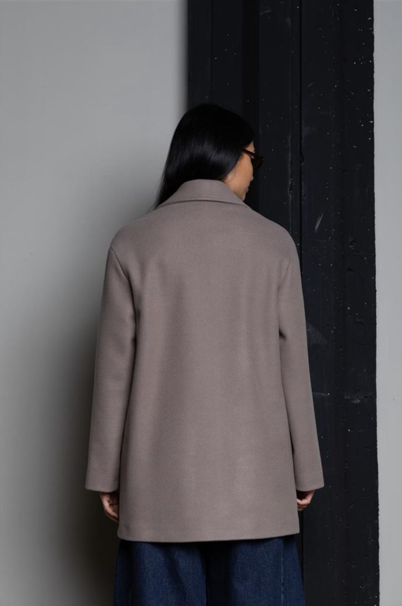 CAPPOTTO CORTO MONOPETTO A DUE BOTTONI IN MISTO LANA KASHA KAOS JEANS