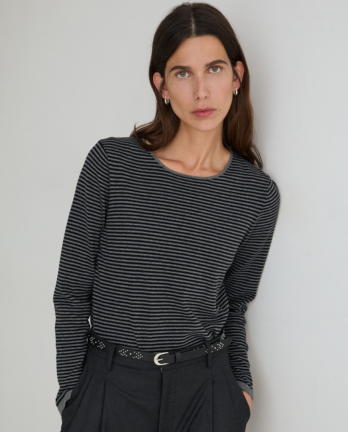 MAGLIA A RIGHE  100% COTONE ORGANICO GRIGIO E NERO 45501-233  YERSE