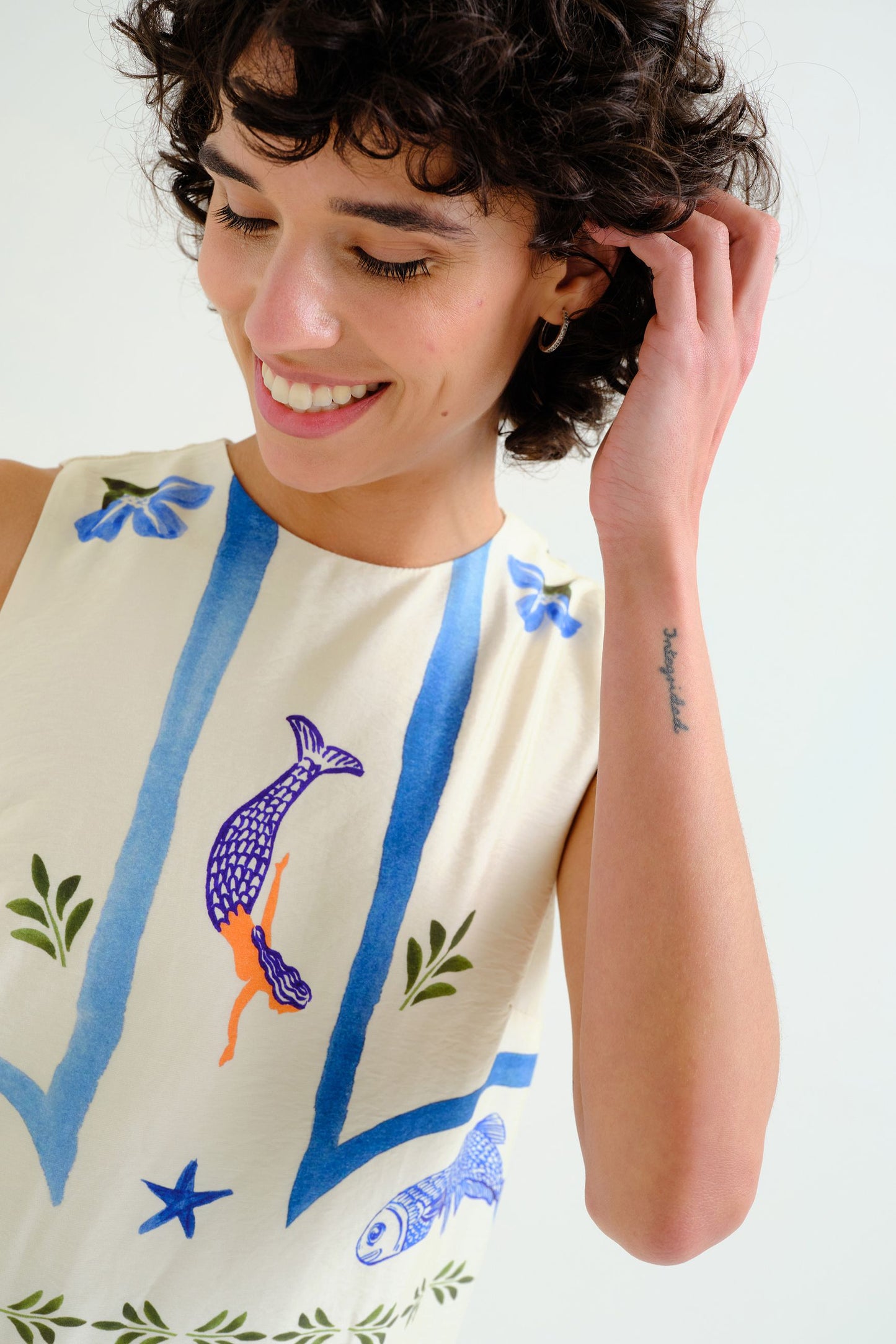Abito lungo con stampa Palm & Mermaid COMPANIA FANTASTICA