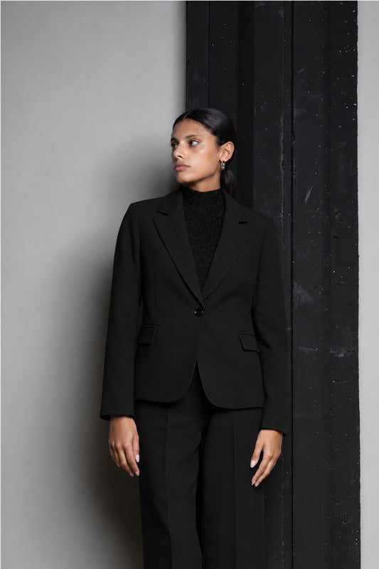 BLAZER MONOPETTO SFIANCATA A UN BOTTONE NERO KAOS JEANS
