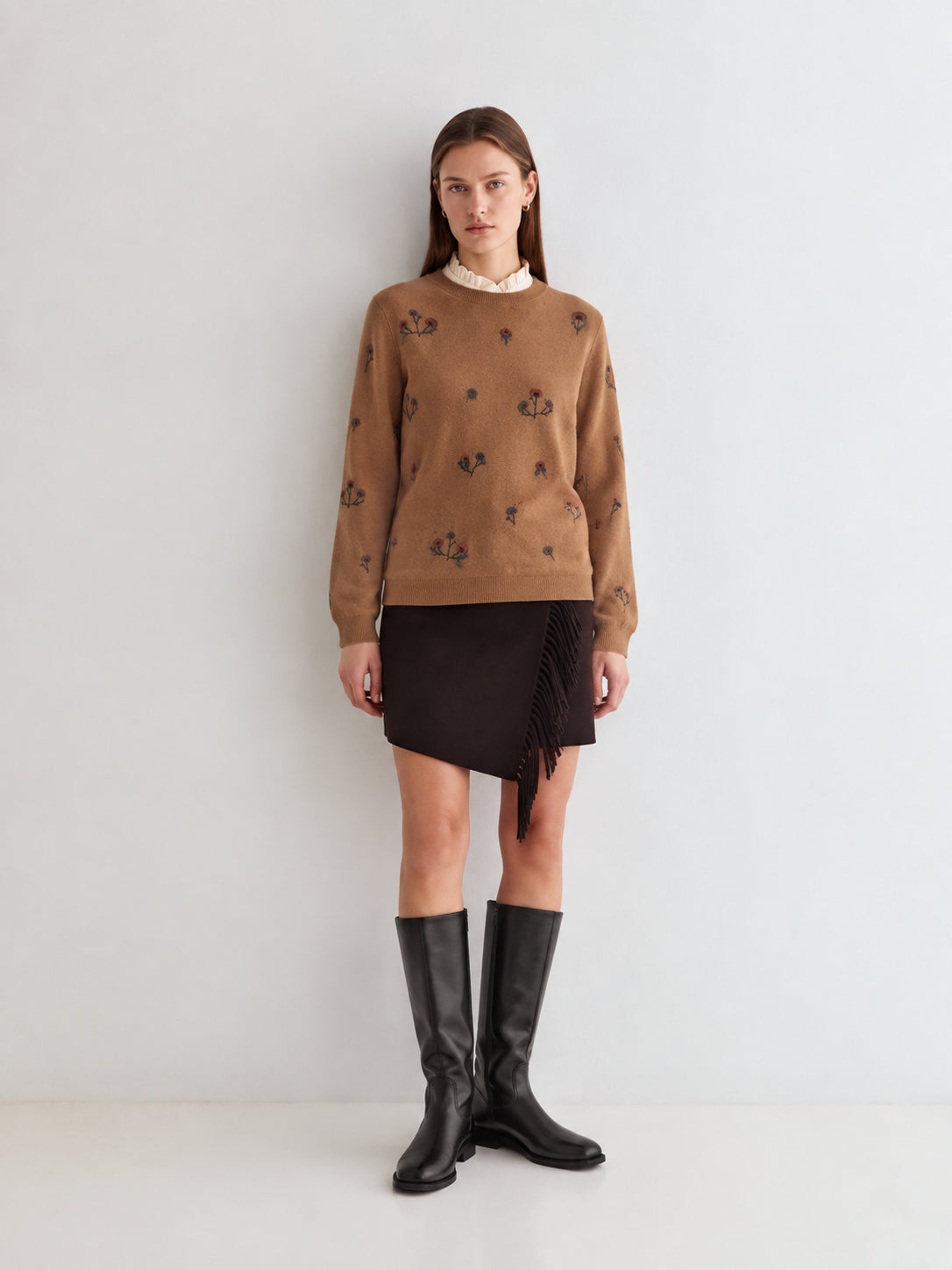 MAGLIONE CON RICAMO FLOREALE CAMEL 45536-509 YERSE