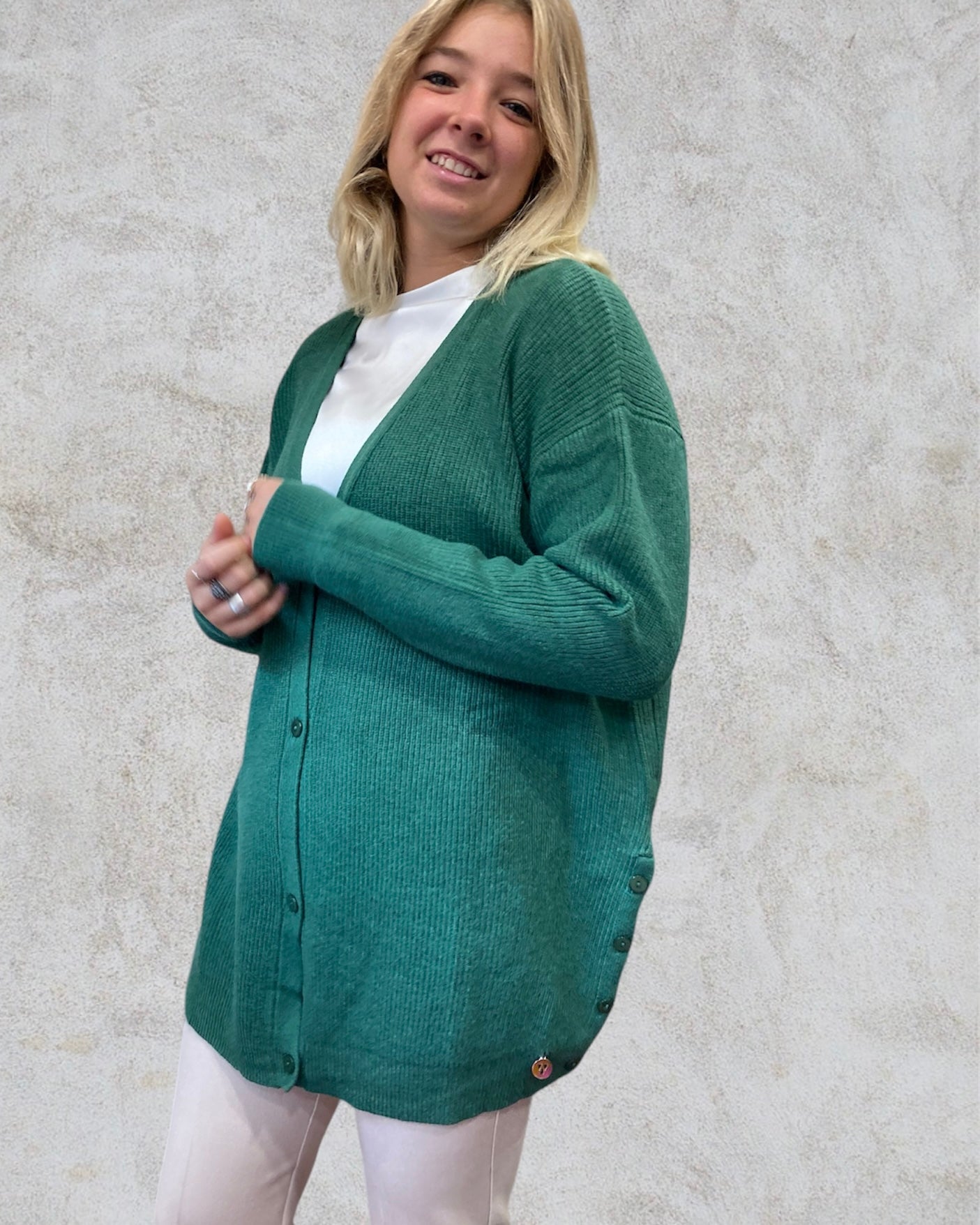 CARDIGAN CON BOTTONI E SPACCHI VERDE WHITE WISE