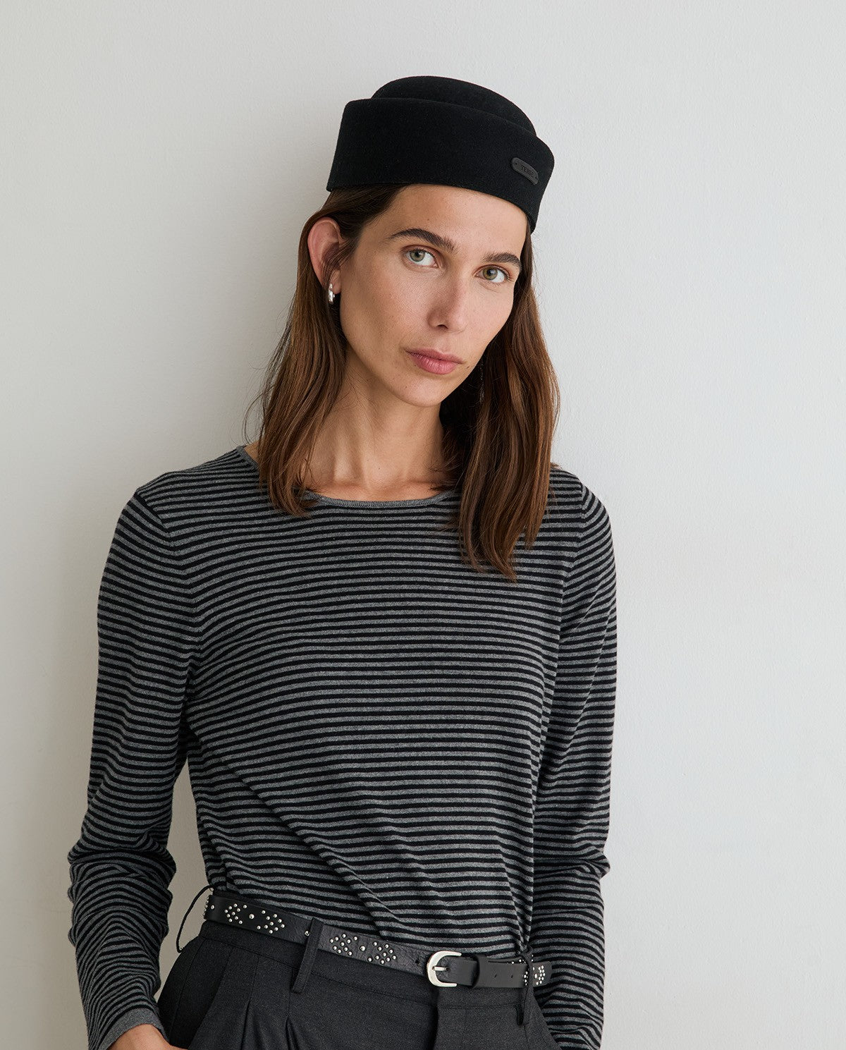 MAGLIA A RIGHE  100% COTONE ORGANICO GRIGIO E NERO 45501-233  YERSE