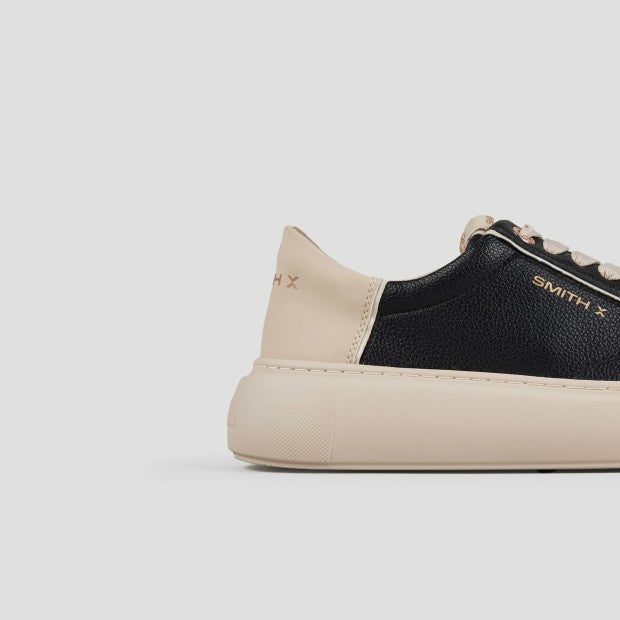 PEARL WOMAN BLACK BEIGE SMITH X