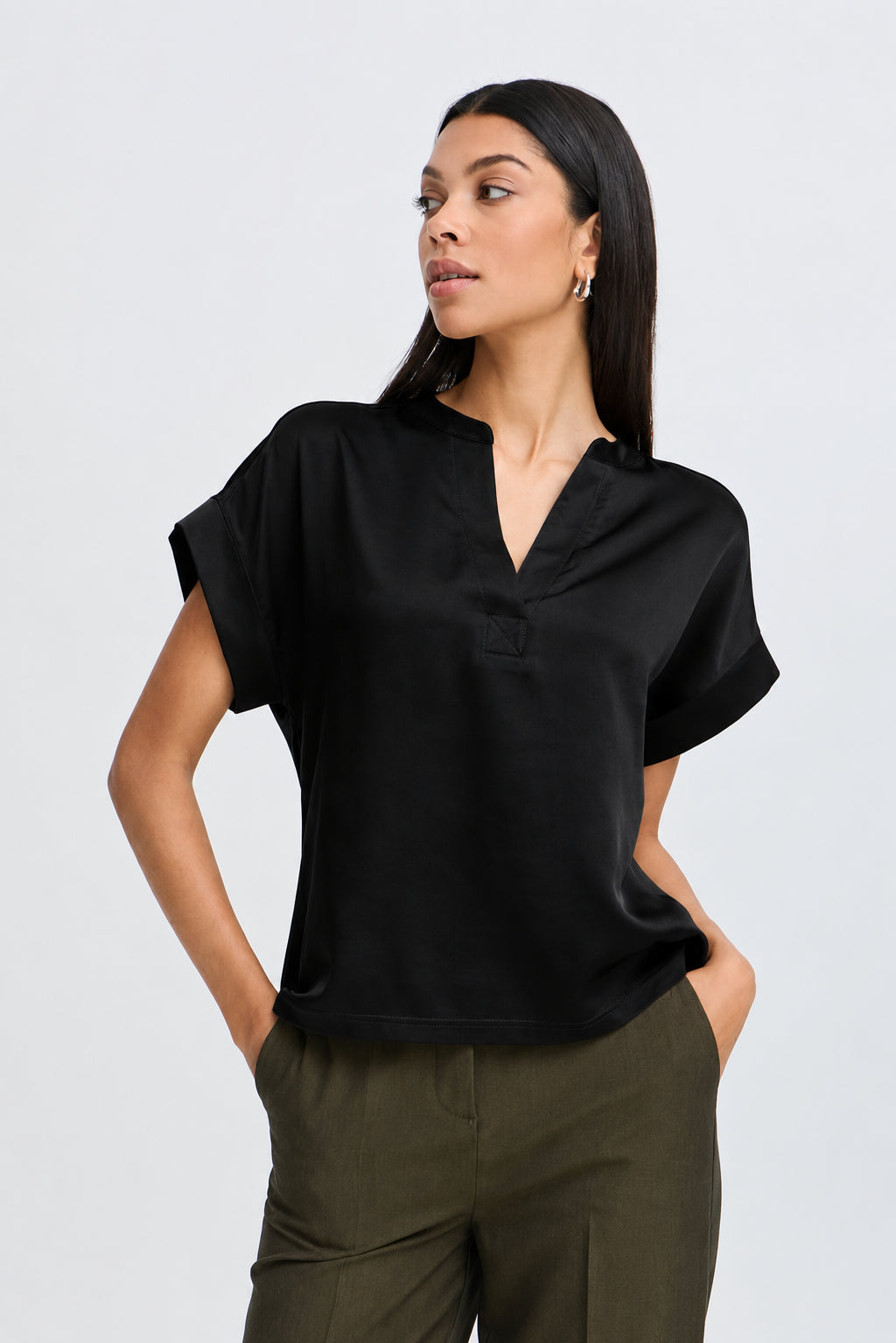 T-SHIRT SCOLLO V  BYSELITA METEORITE B.YOUNG