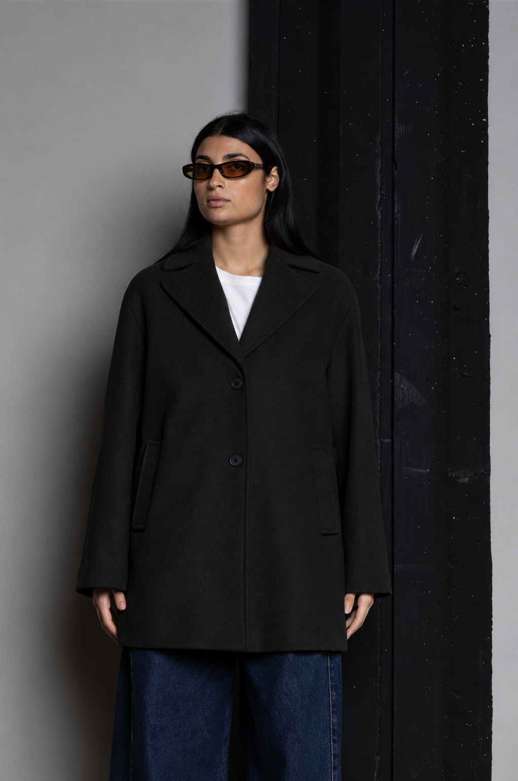 CAPPOTTO CORTO MONOPETTO A DUE BOTTONI IN MISTO LANA NERO KAOS JEANS
