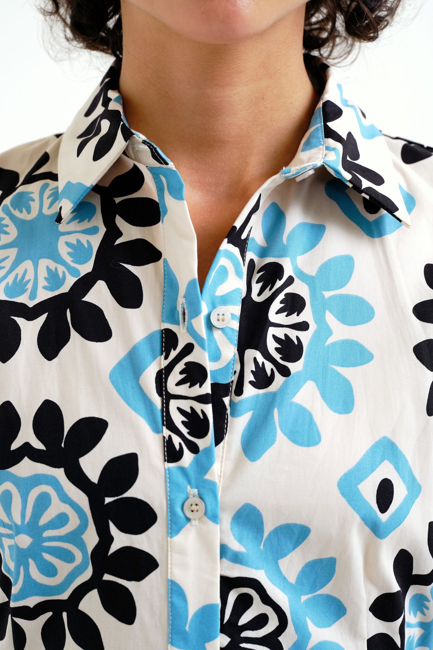 ABITO LUNGO WATERFALL COMPANIA FANTASTICA