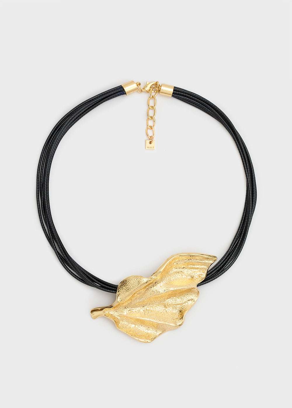 COLLANA MULTIFILO NERO+CIONDOLO FOGLIA ORO NALÍ