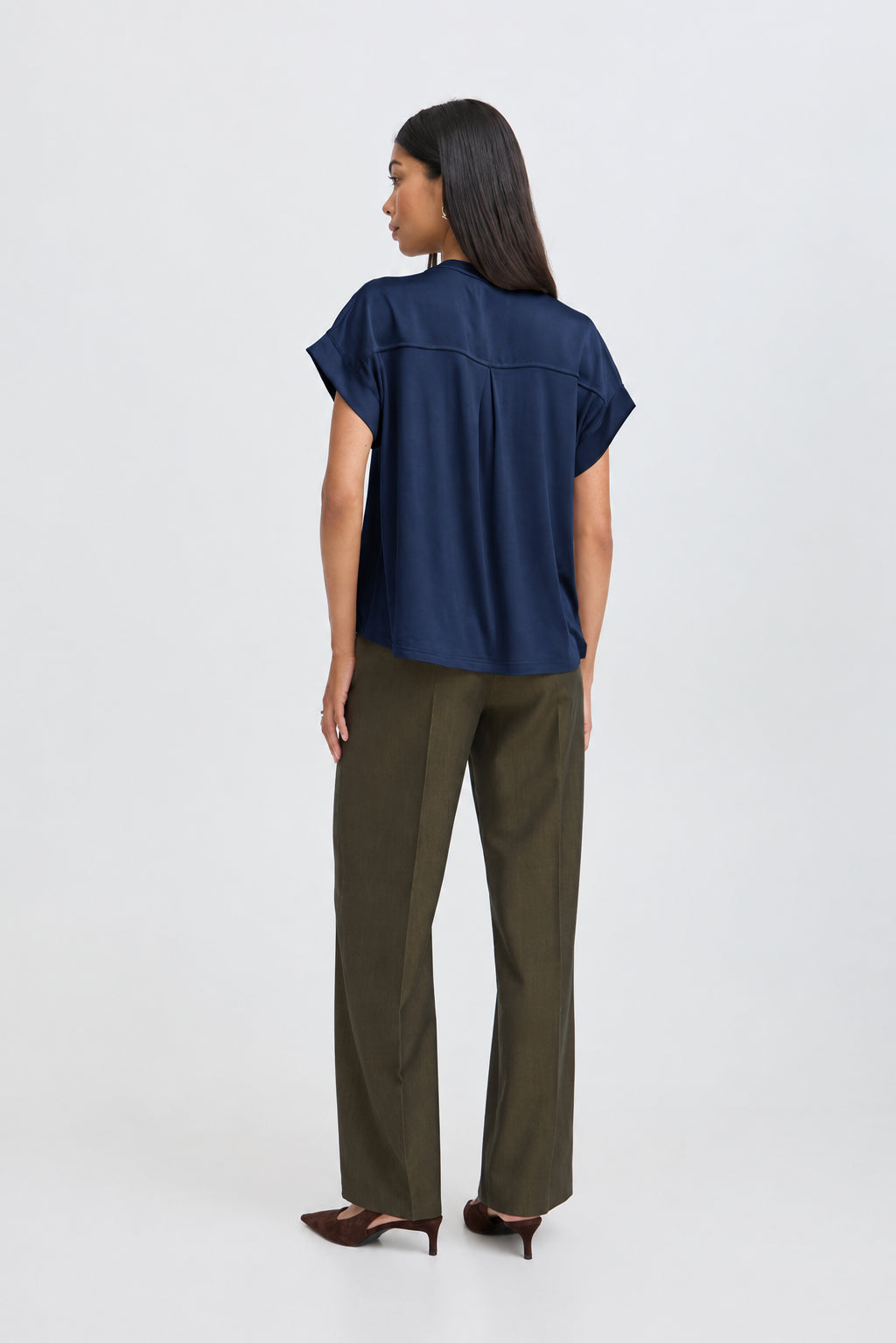 T-SHIRT SCOLLO V  BYSELITA DARK SAPPHIRE B.YOUNG