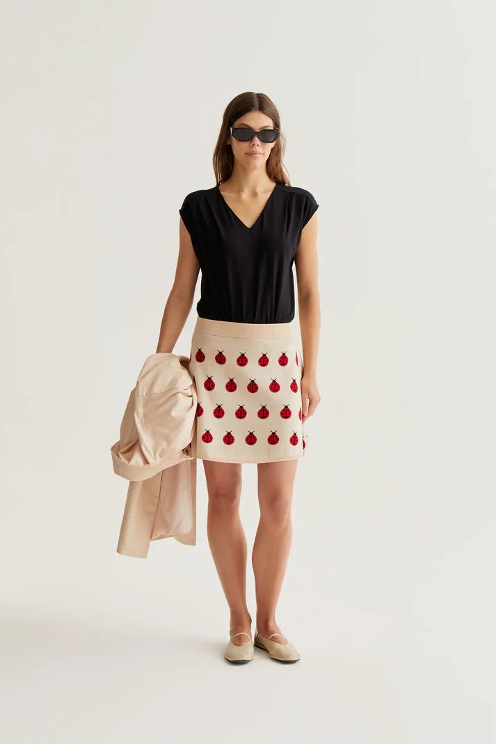 T-SHIRT SCOLLO A V NERO COMPANIA FANTASTICA